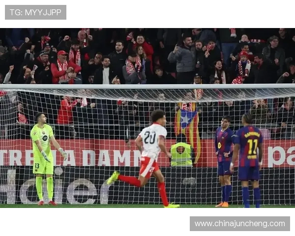 巴萨不敌摩纳哥,弗里克遭遇执教生涯第二场欧冠失利 巴萨不敌摩纳哥,弗里克遭遇执教生涯第二场欧冠失利